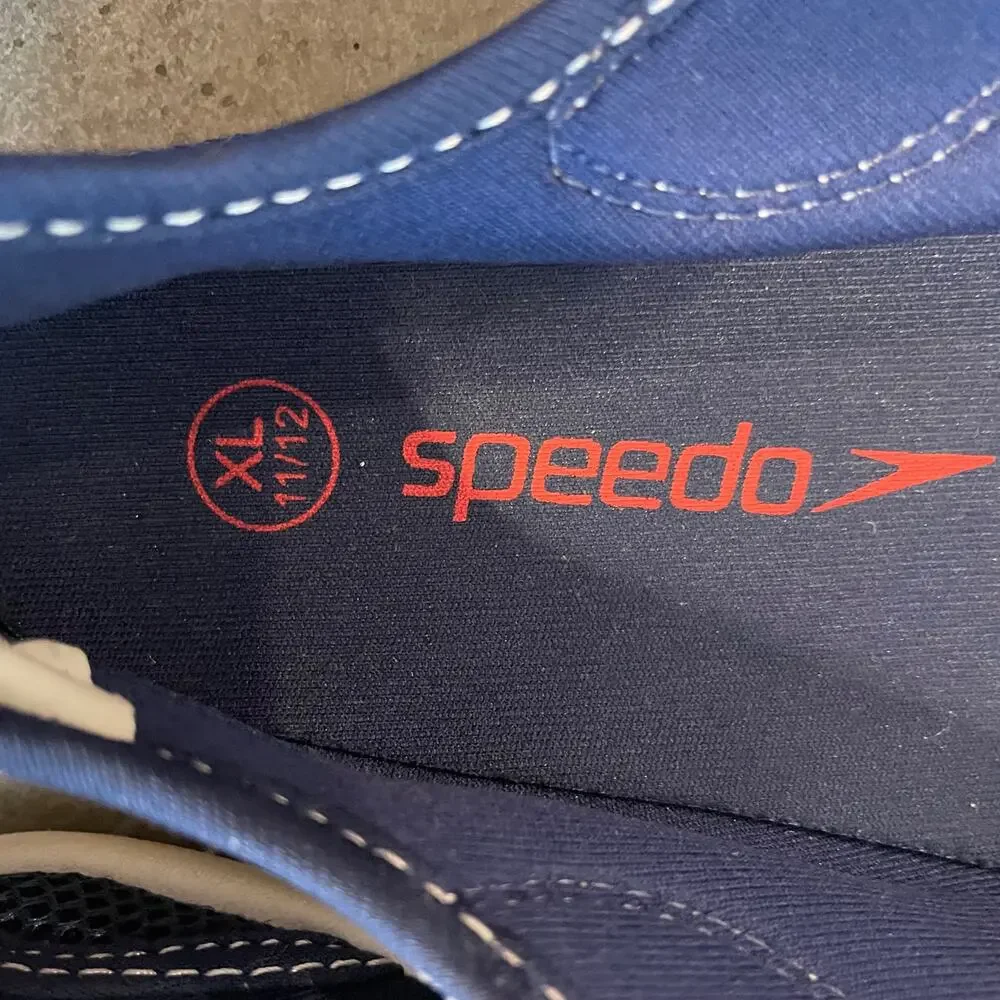 Speedo Navy blue red water shoes swim boys XL shoes size 11 12